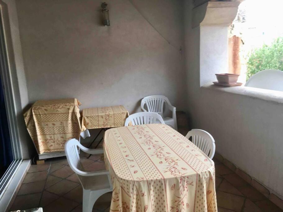 Saint-Thibéry Historic French Townhouseヴィラ エクステリア 写真