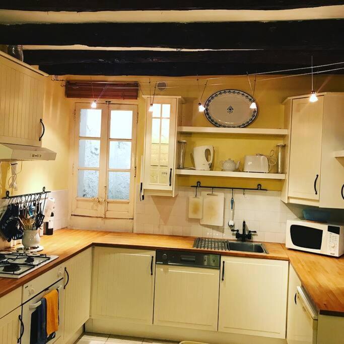 Saint-Thibéry Historic French Townhouseヴィラ エクステリア 写真